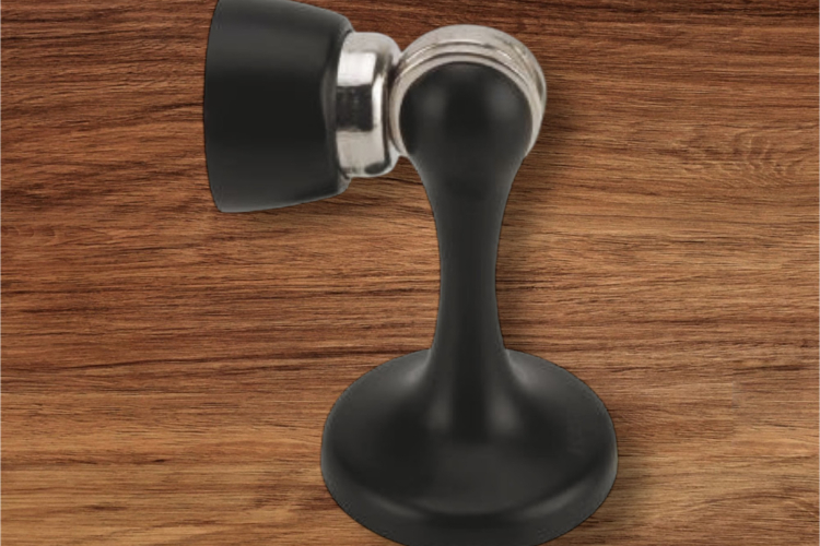 Chặn cửa, Nam châm