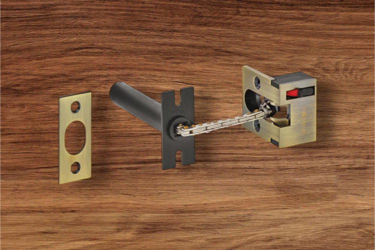 Chốt an toàn dạng xích bảo đảm