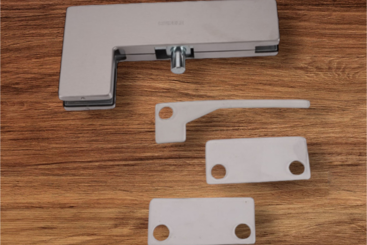 Kẹp kính chữ L lớn, dành cho kính dày 8 – 12 mm