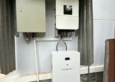 Lắp đặt hệ thống điện  8kw lưu trữ tại Tân uyên Bình Dương.