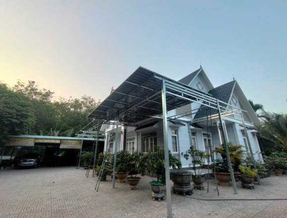 Lắp đặt hệ thống điện  8kw lưu trữ tại Tân uyên Bình Dương.