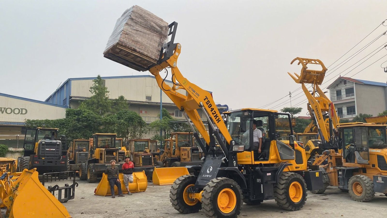 Xe Kẹp Gỗ Dĩ An Bình Dương